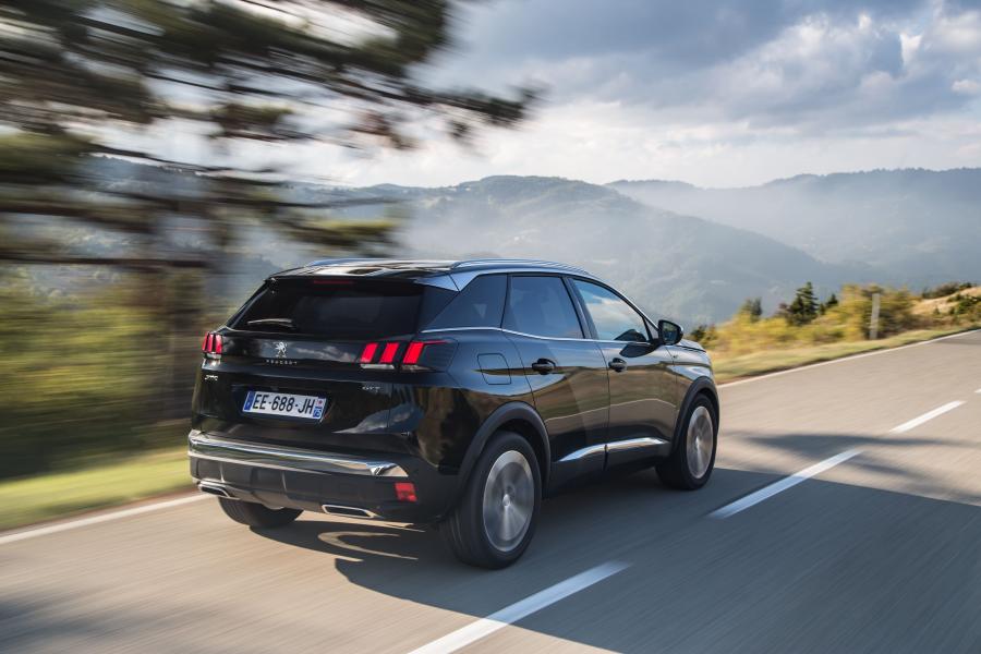  Peugeot 3008 GT 2016 года  (WW) (фото 21 из 42)